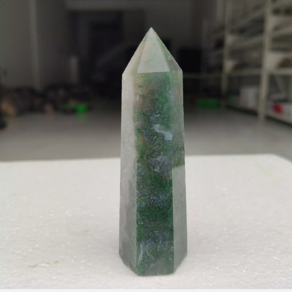 Green Aquatic Agate Healing Quartz Crystal Gemstone NEW - Picture 7 of 7